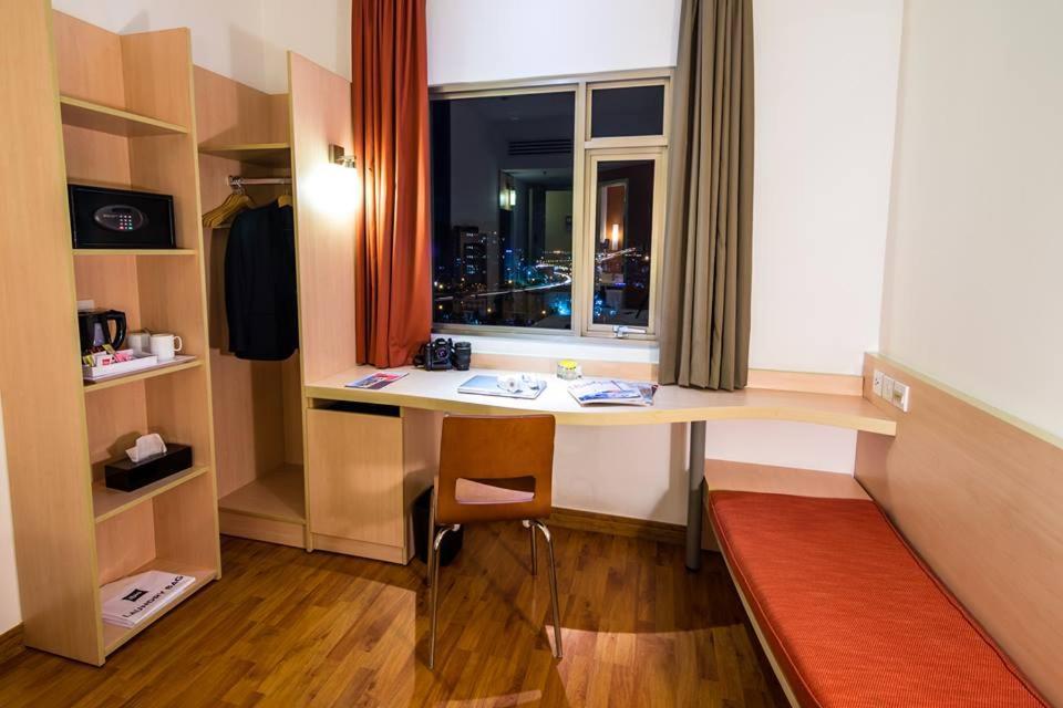 Ibis Saigon South
